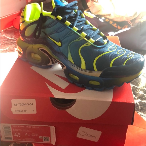 nike air max plus gs qs